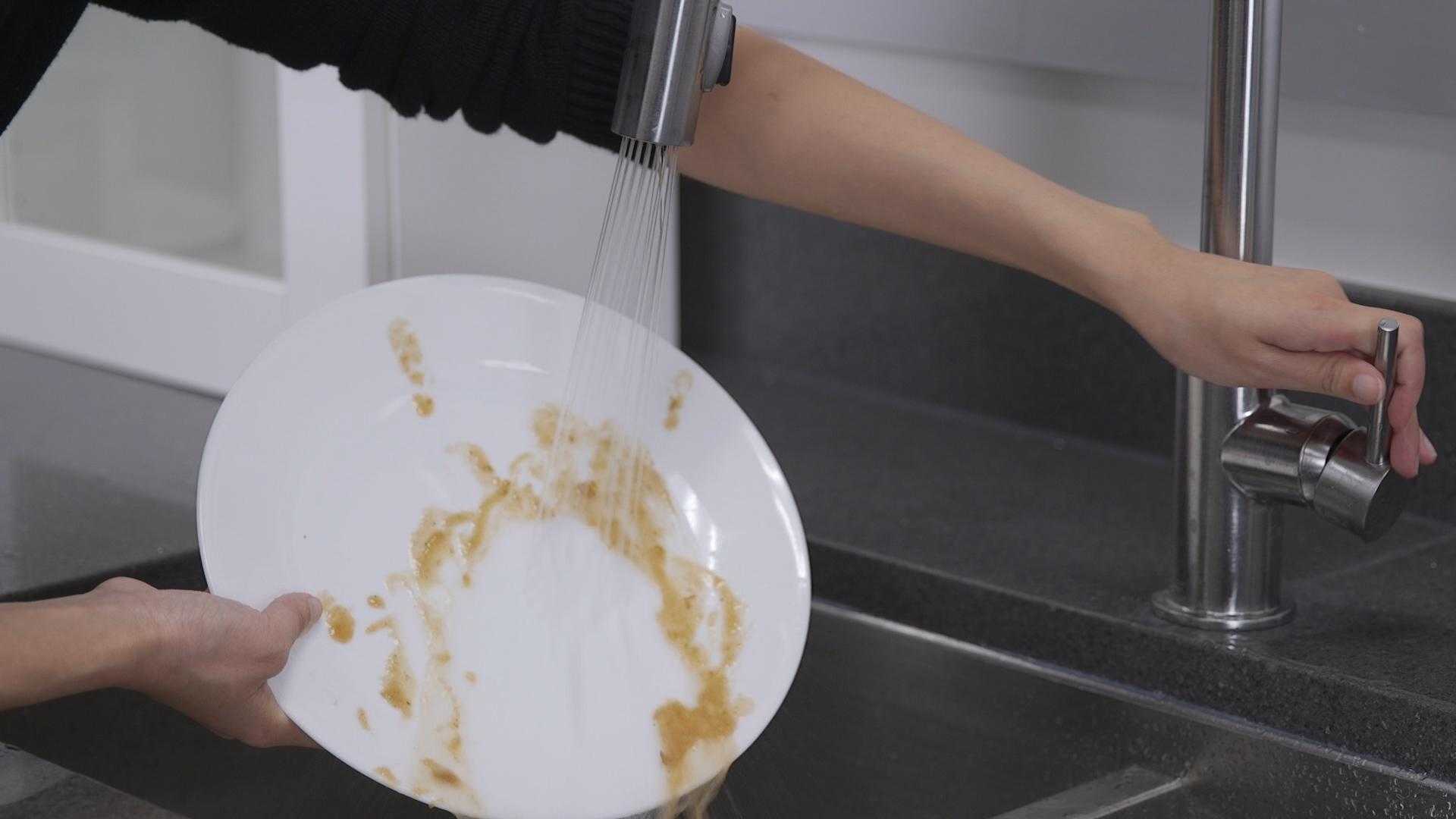 Мытье черной посуды